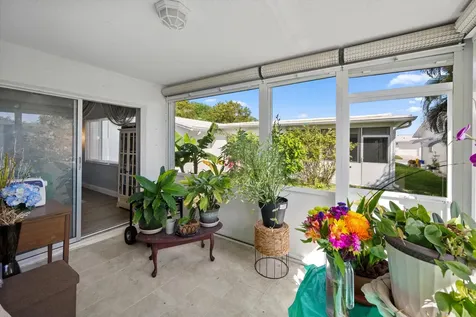 2305 Sw 21st Terrace Boynton Beach FL 33426
