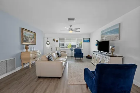 2305 Sw 21st Terrace Boynton Beach FL 33426