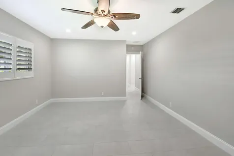 11976 N Lake Drive Boynton Beach FL 33436