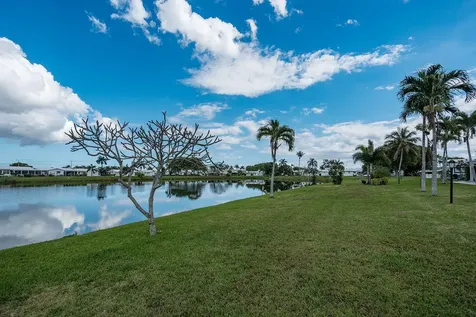 2001 Sw Roma Way Boynton Beach FL 33426