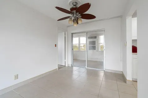 2001 Sw Roma Way Boynton Beach FL 33426
