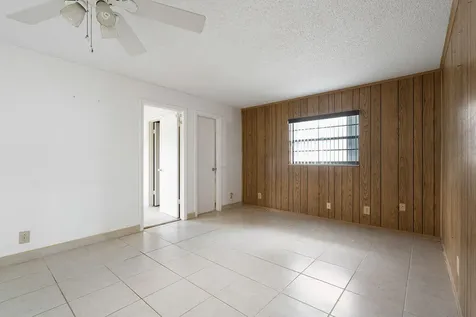 2001 Sw Roma Way Boynton Beach FL 33426