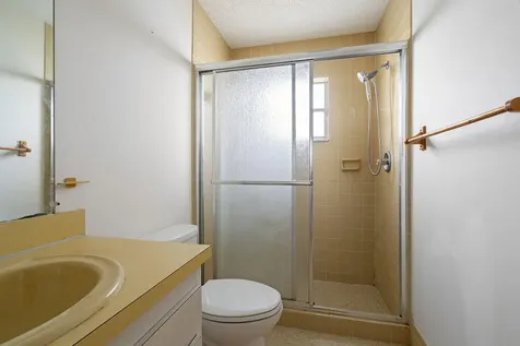 2001 Sw Roma Way Boynton Beach FL 33426