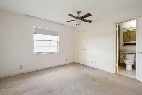 2001 Sw Roma Way Boynton Beach FL 33426