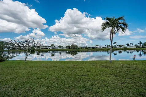 2001 Sw Roma Way Boynton Beach FL 33426