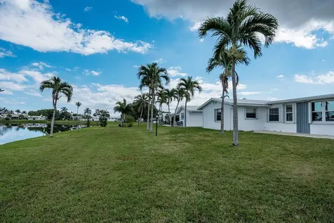 2001 Sw Roma Way Boynton Beach FL 33426