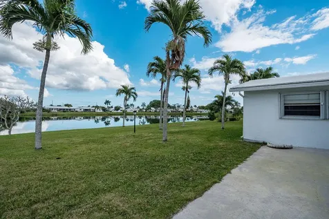 2001 Sw Roma Way Boynton Beach FL 33426