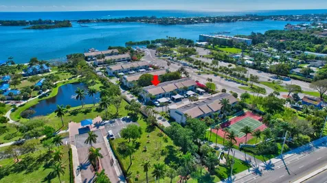 624 Ne 20th Lane Boynton Beach FL 33435