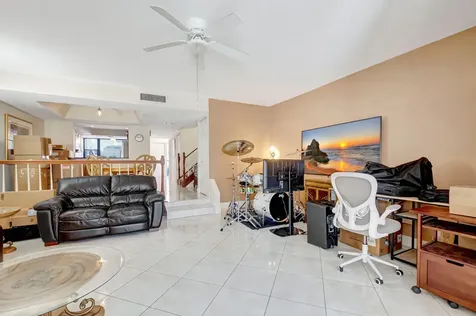 624 Ne 20th Lane Boynton Beach FL 33435