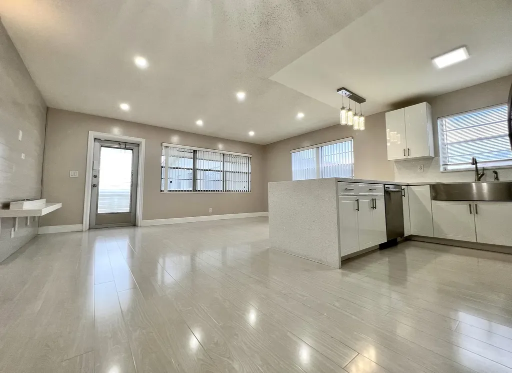 18 Andover A West Palm Beach FL 33417