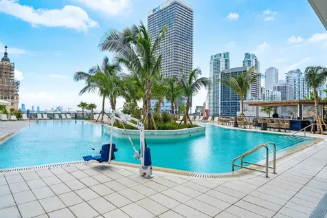 601 Ne 1st Avenue Miami FL 33132