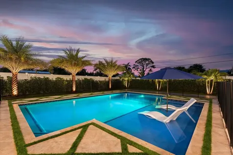 211 Nw 9th Street Boca Raton FL 33432