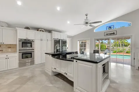 611 Sw 15th Street Boca Raton FL 33486