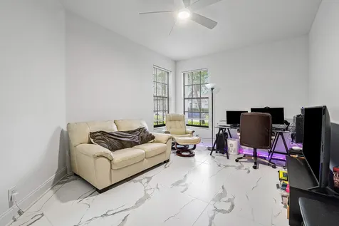 2489 Nw 64th Street Boca Raton FL 33496
