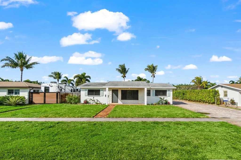 2659 Nassau Road West Palm Beach FL 33406