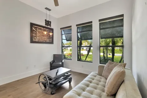 718 Nw 5th Avenue Delray Beach FL 33444
