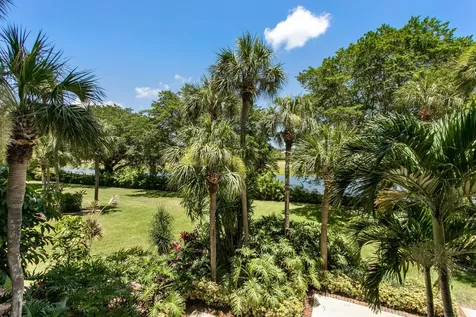 2480 Presidential Way West Palm Beach FL 33401
