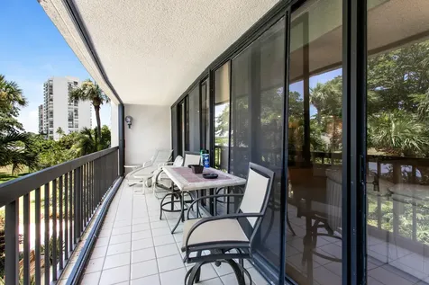 2480 Presidential Way West Palm Beach FL 33401