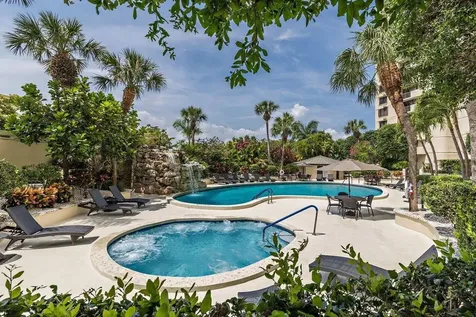 2480 Presidential Way West Palm Beach FL 33401