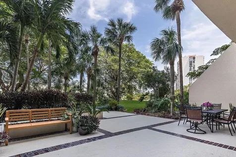 2480 Presidential Way West Palm Beach FL 33401