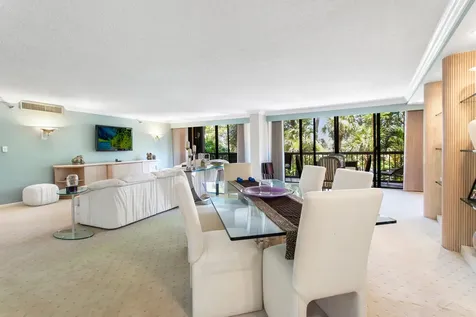 2480 Presidential Way West Palm Beach FL 33401