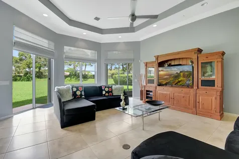 7665 Lockhart Way Boynton Beach FL 33437