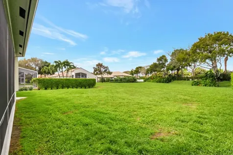 7665 Lockhart Way Boynton Beach FL 33437