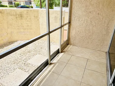 1548 Se Royal Green Circle Port Saint Lucie FL 34952