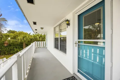 2929 Se Ocean Boulevard Stuart FL 34996