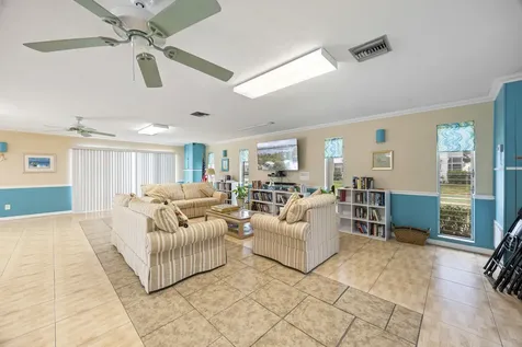 2929 Se Ocean Boulevard Stuart FL 34996