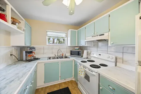 2929 Se Ocean Boulevard Stuart FL 34996
