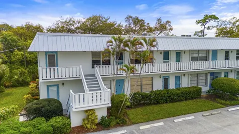 2929 Se Ocean Boulevard Stuart FL 34996