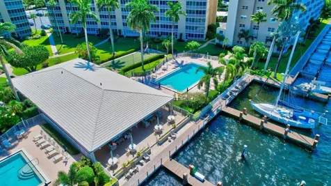 3212 S Ocean Boulevard Highland Beach FL 33487