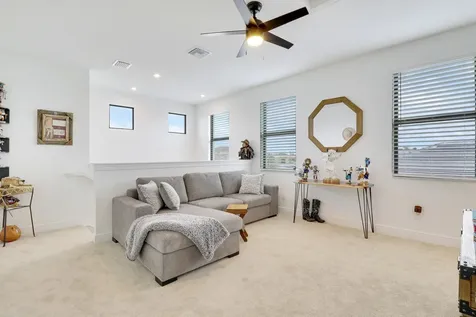 9309 Sw Pepoli Way Port Saint Lucie FL 34987