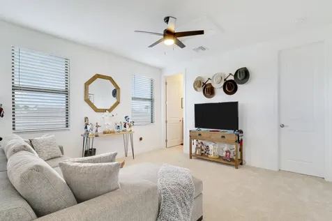 9309 Sw Pepoli Way Port Saint Lucie FL 34987