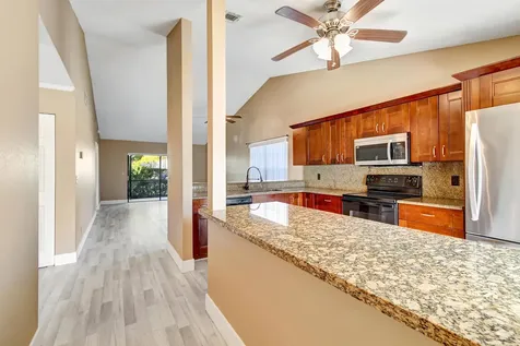 492 Hardwood Place Boca Raton FL 33431