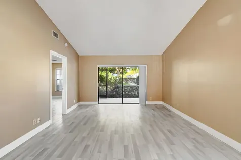 492 Hardwood Place Boca Raton FL 33431