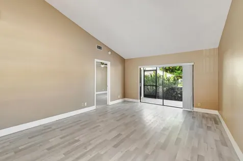 492 Hardwood Place Boca Raton FL 33431