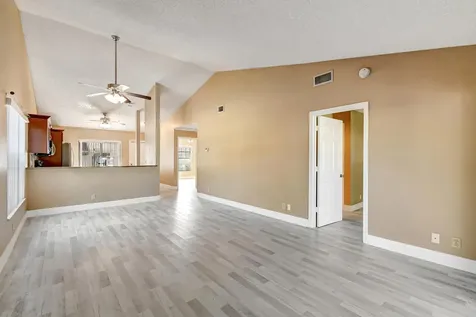 492 Hardwood Place Boca Raton FL 33431