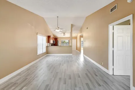492 Hardwood Place Boca Raton FL 33431