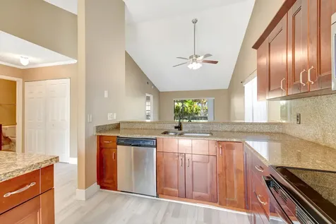 492 Hardwood Place Boca Raton FL 33431