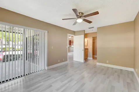 492 Hardwood Place Boca Raton FL 33431