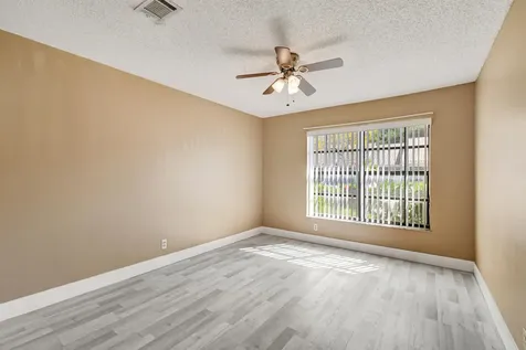 492 Hardwood Place Boca Raton FL 33431