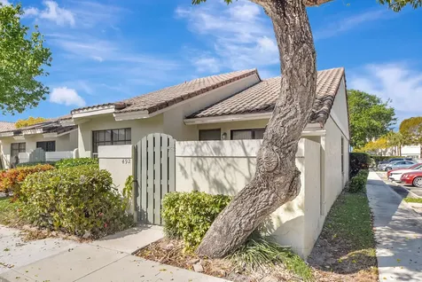 492 Hardwood Place Boca Raton FL 33431