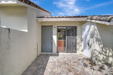 492 Hardwood Place Boca Raton FL 33431