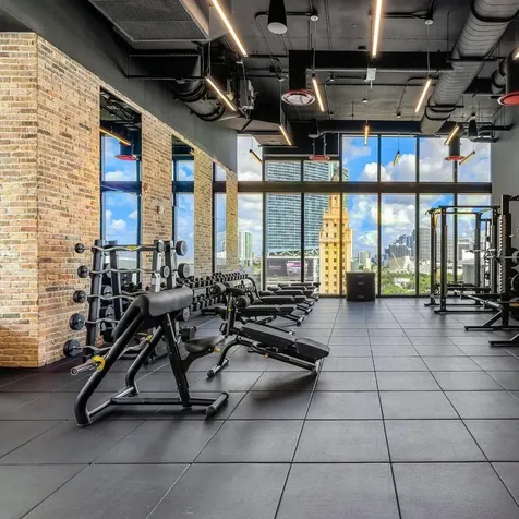 398 Ne 5th Street Miami FL 33132