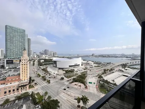 398 Ne 5th Street Miami FL 33132