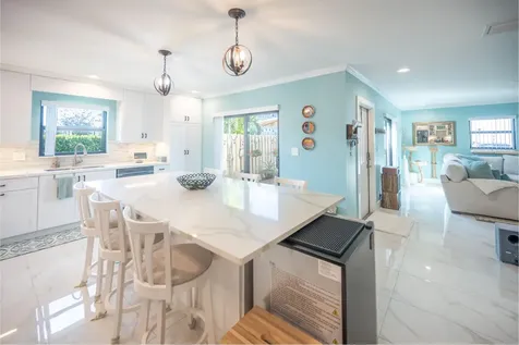 1251 S Federal Highway Boca Raton FL 33432