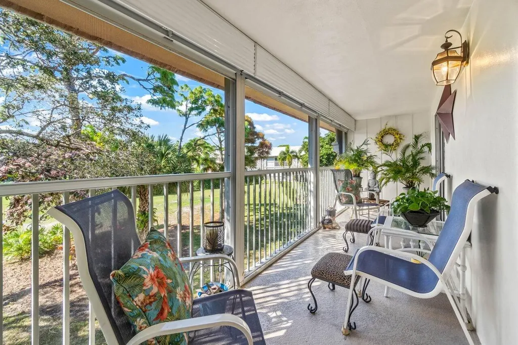 18081 Se Country Club Drive Tequesta FL 33469