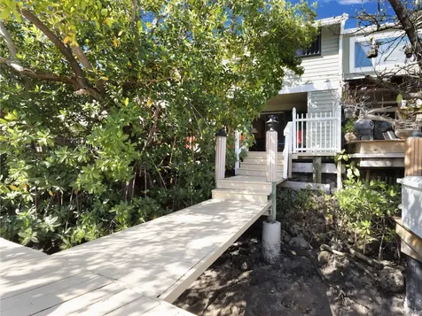 662 Mariners Way Boynton Beach FL 33435